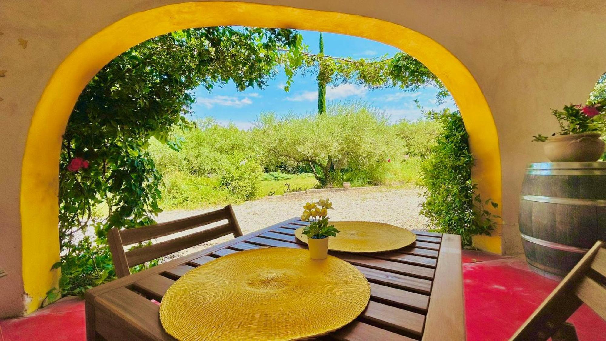 Отель Domaine Colibri En Provence Pujaut Экстерьер фото